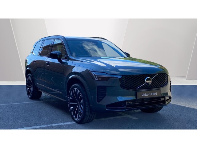 Main listing image - Volvo XC90
