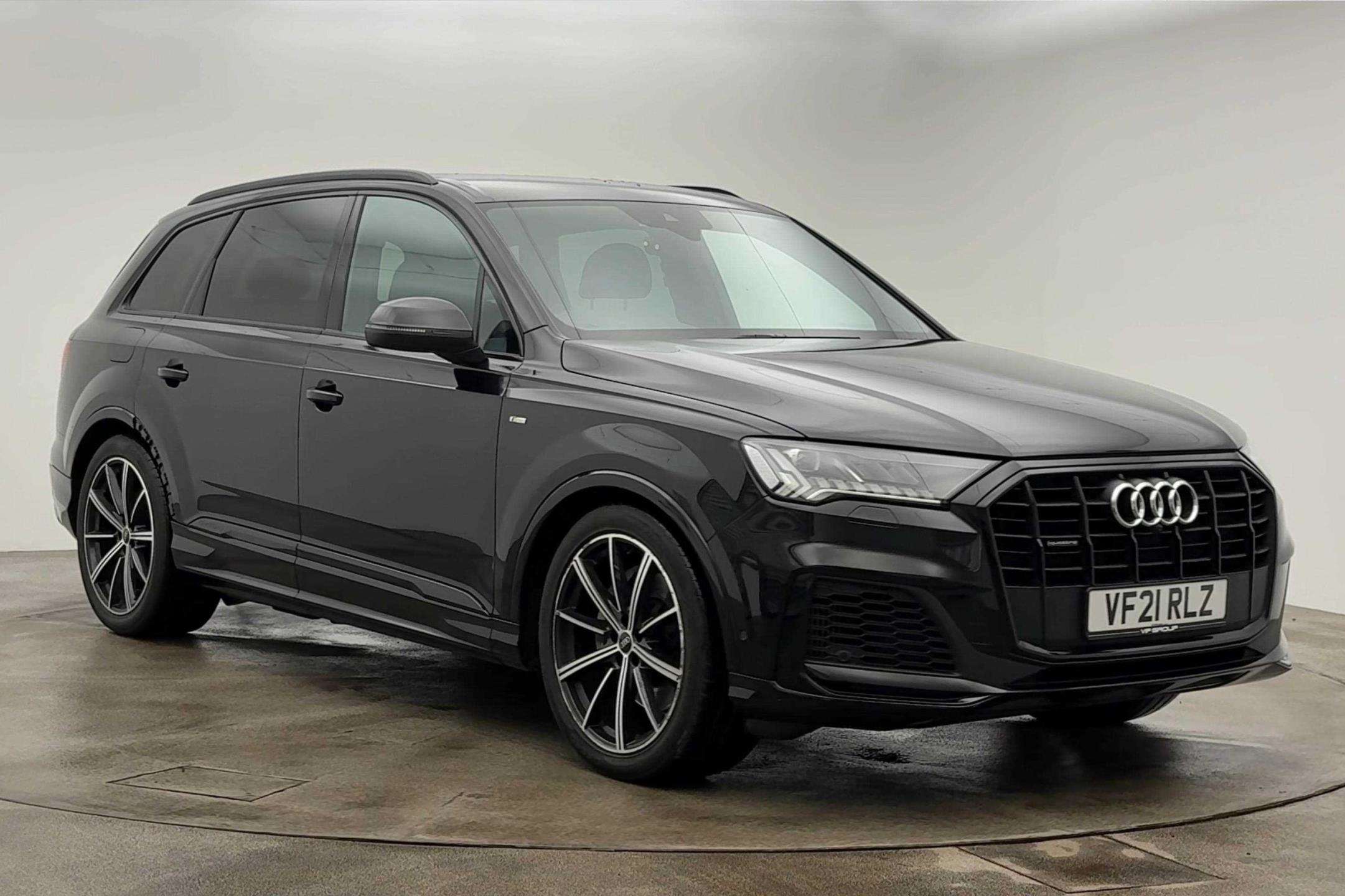 Main listing image - Audi Q7