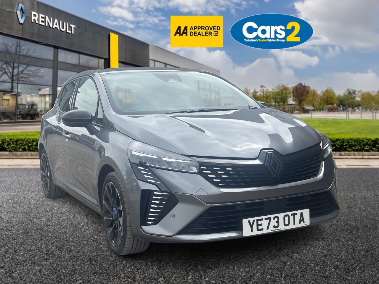 Main listing image - Renault Clio