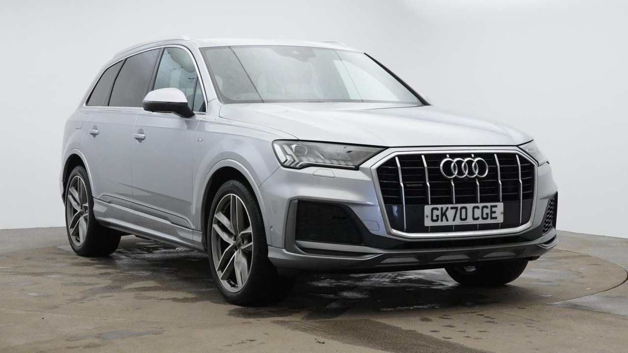 Main listing image - Audi Q7