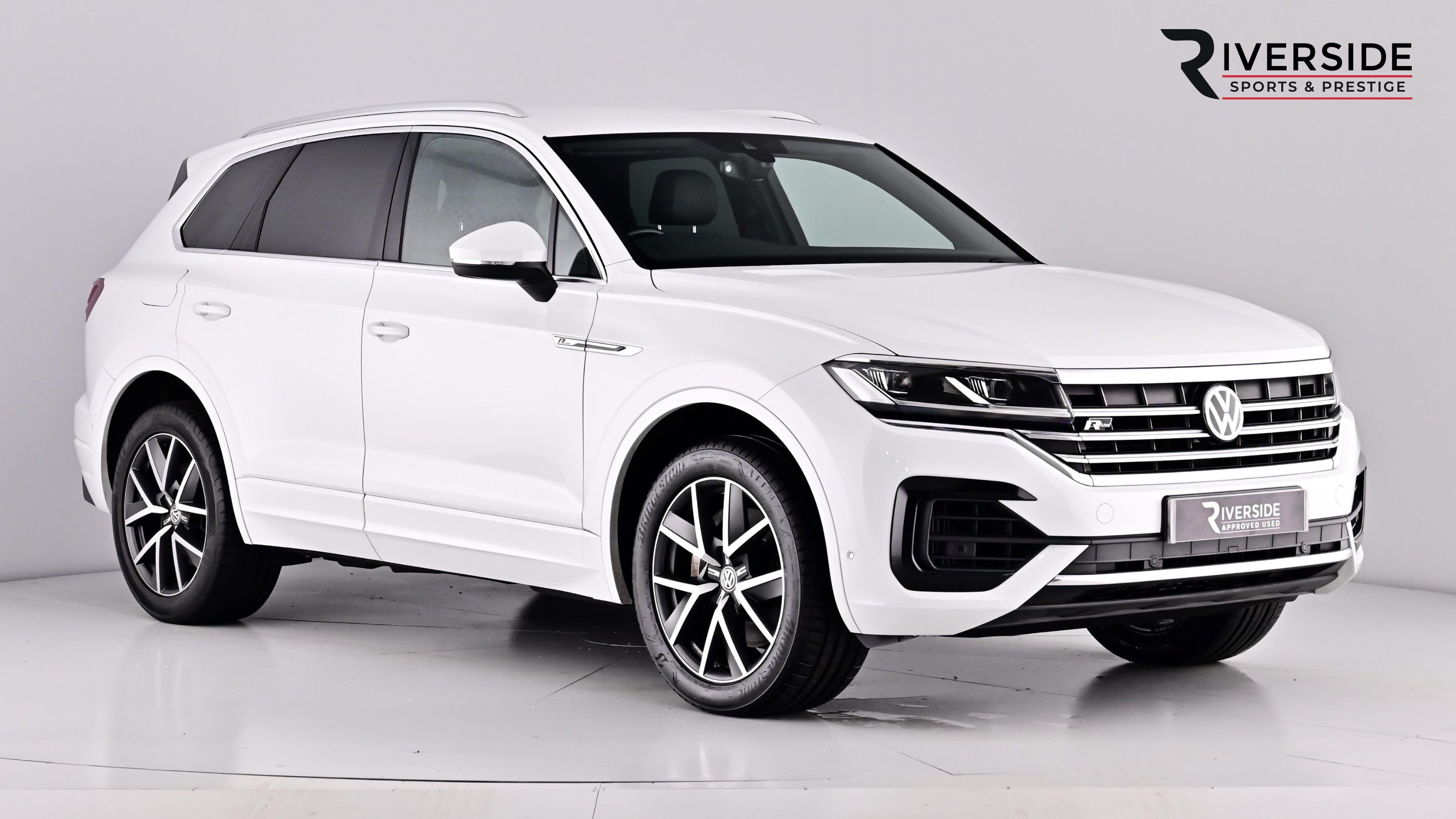 Main listing image - Volkswagen Touareg