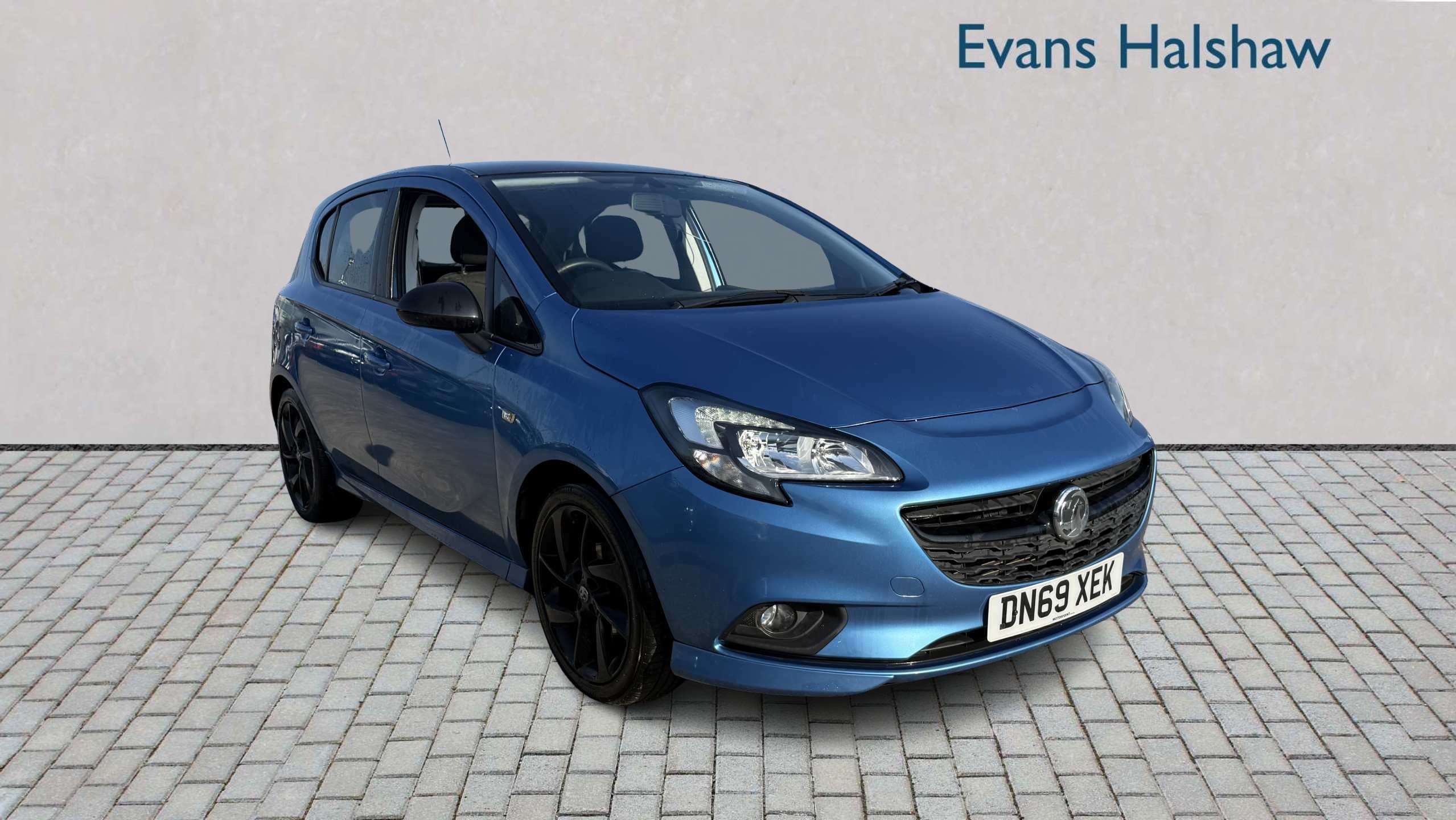 Main listing image - Vauxhall Corsa
