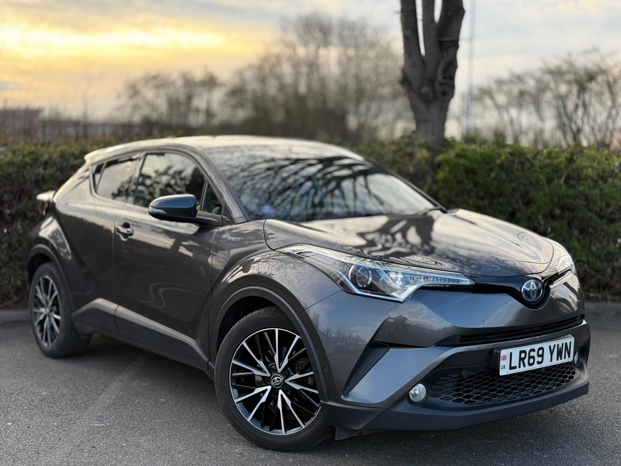 Main listing image - Toyota C-HR