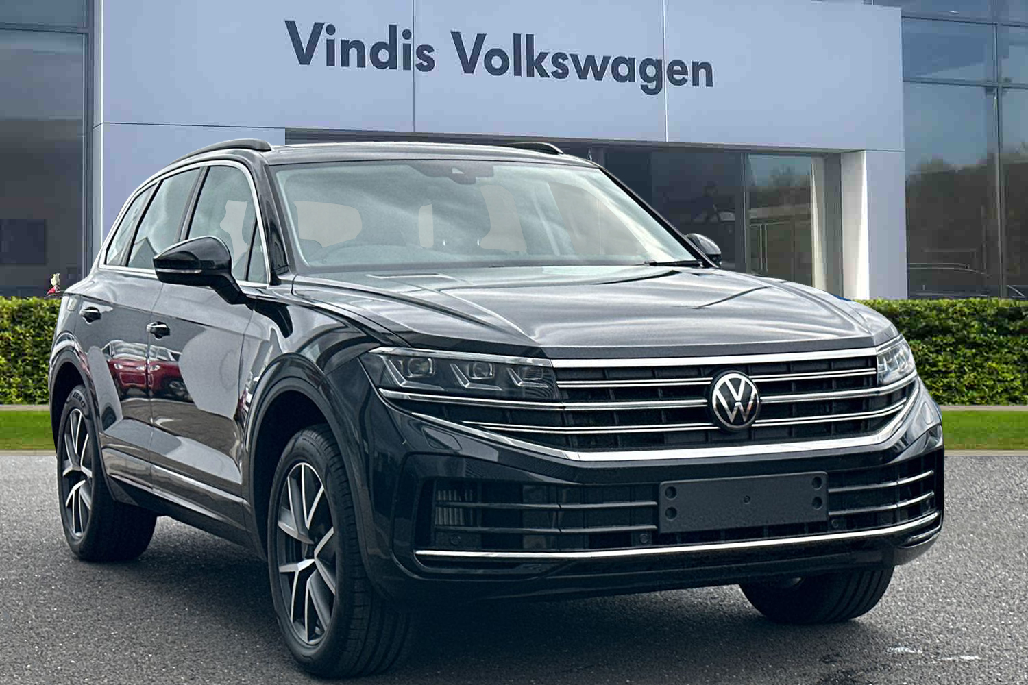 Main listing image - Volkswagen Touareg