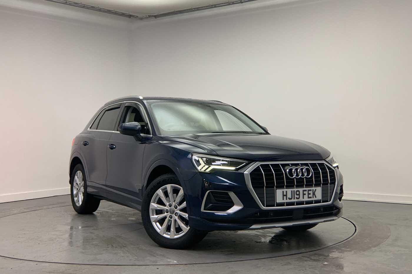 Main listing image - Audi Q3