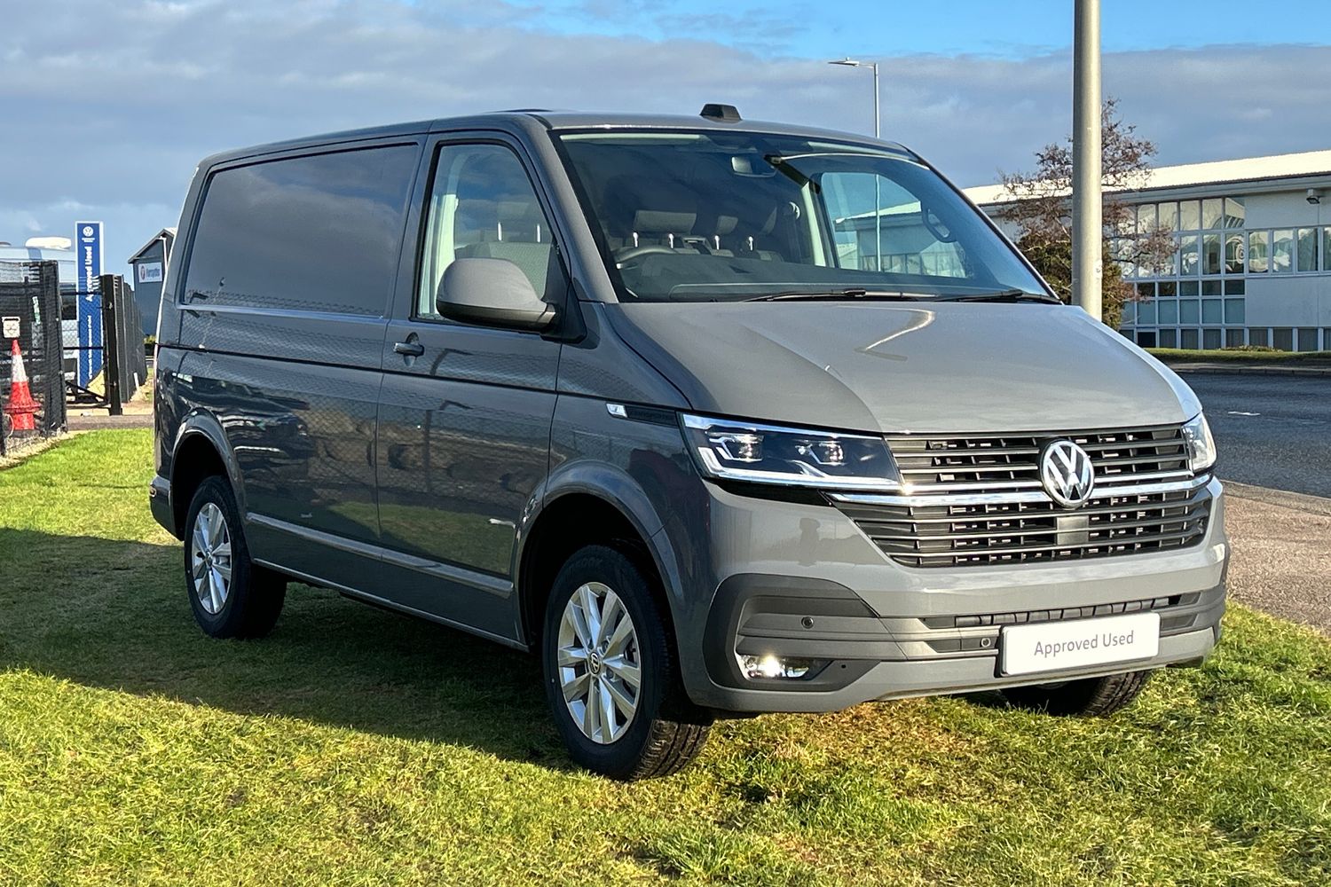 Main listing image - Volkswagen Transporter