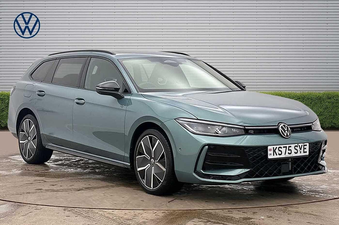 Main listing image - Volkswagen Passat
