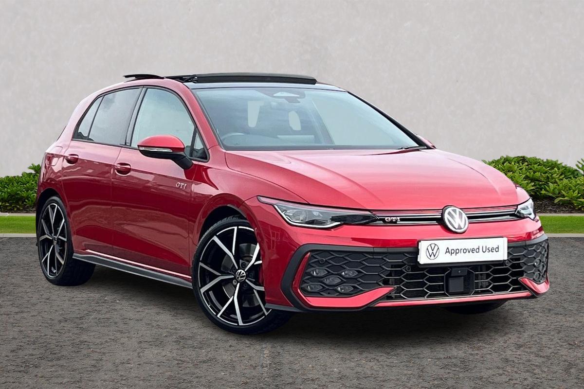 Main listing image - Volkswagen Golf