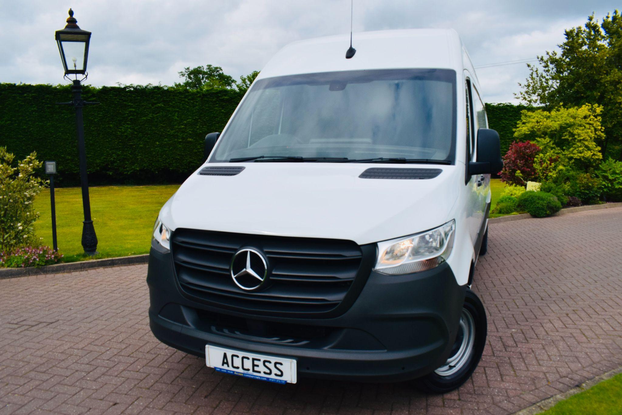 Main listing image - Mercedes-Benz Sprinter
