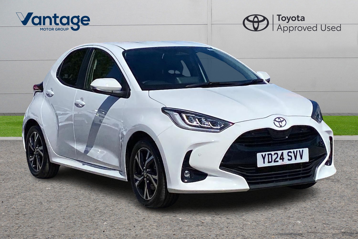 Main listing image - Toyota Yaris