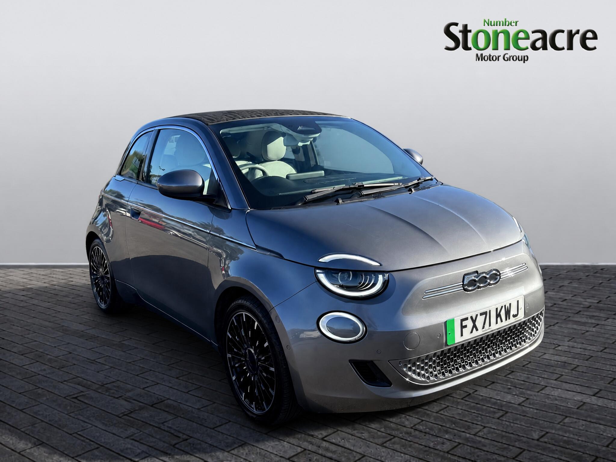 Main listing image - Fiat 500