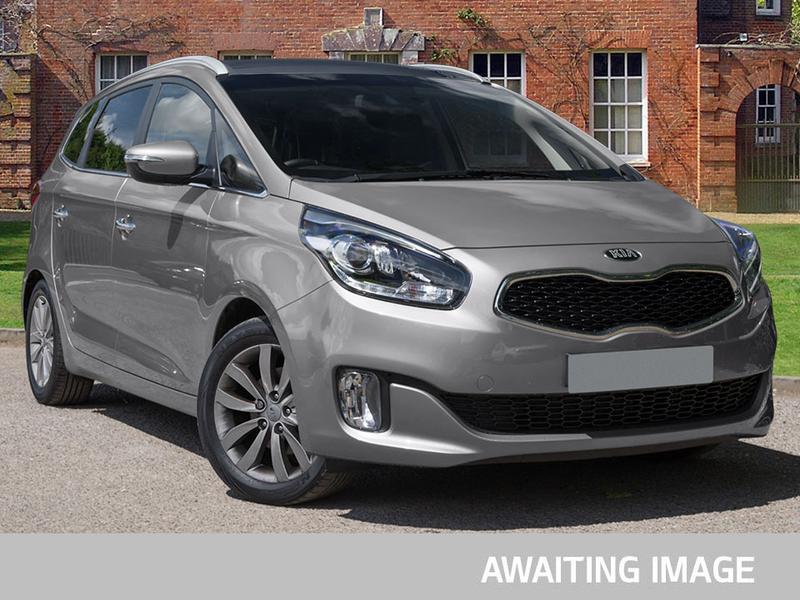 Main listing image - Kia Carens