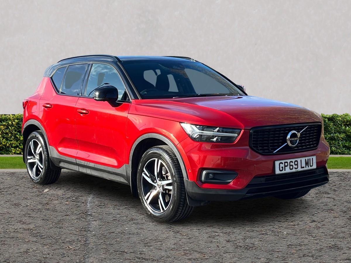 Main listing image - Volvo XC40