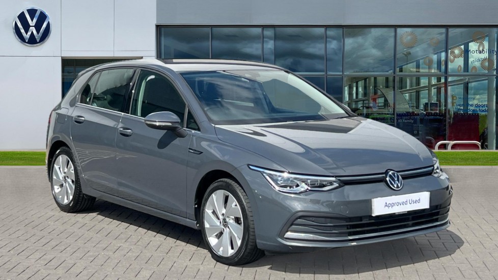 Main listing image - Volkswagen Golf