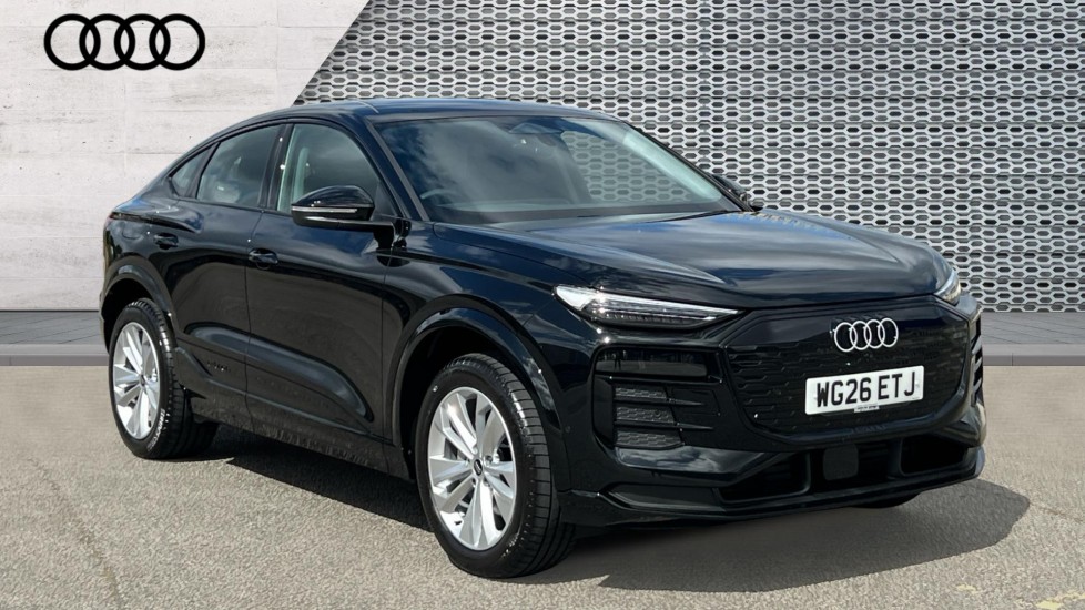 Main listing image - Audi Q6