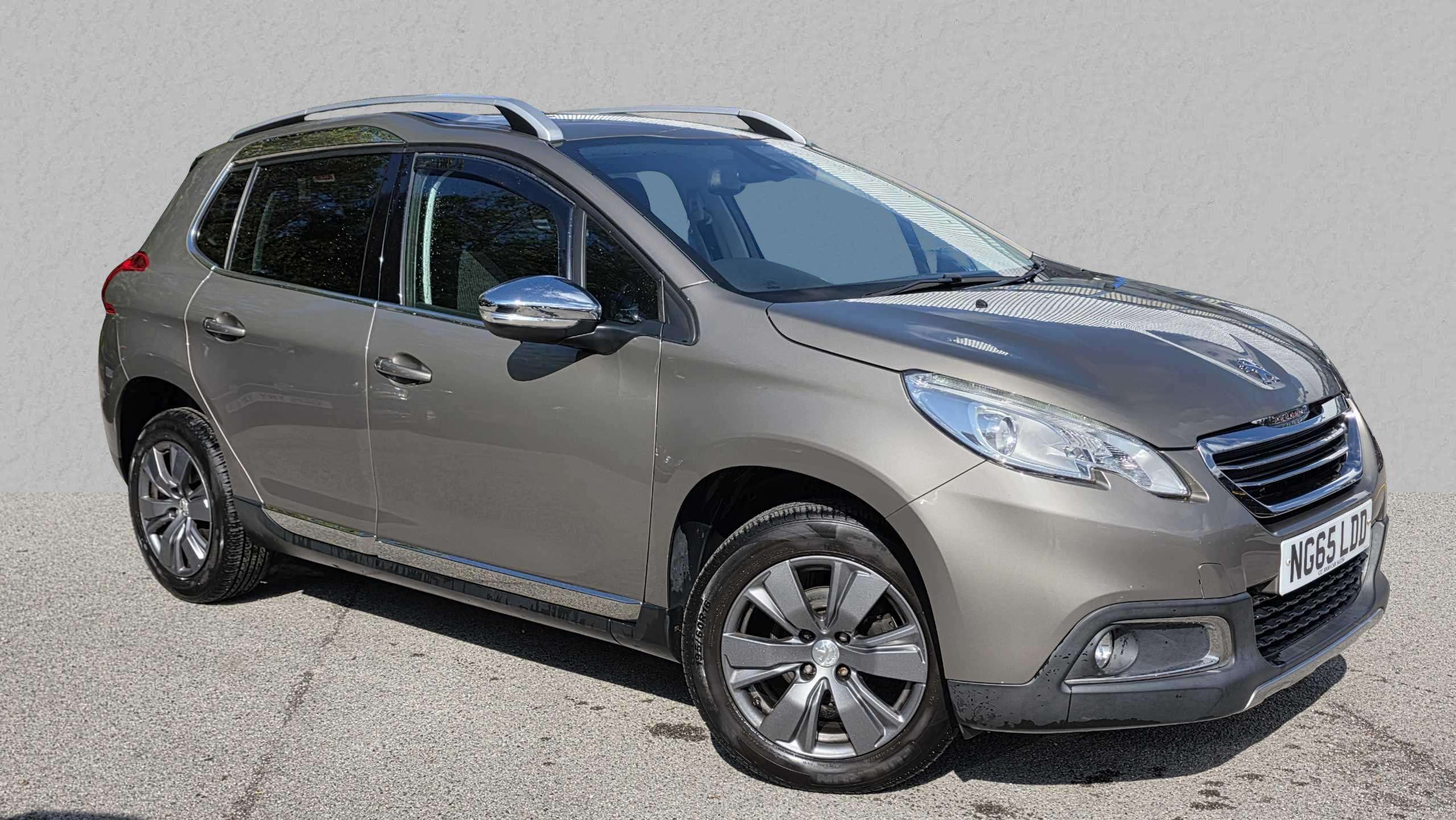 Main listing image - Peugeot 2008