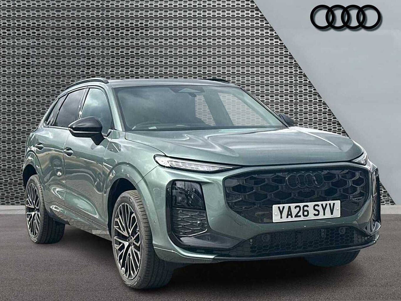 Main listing image - Audi Q3