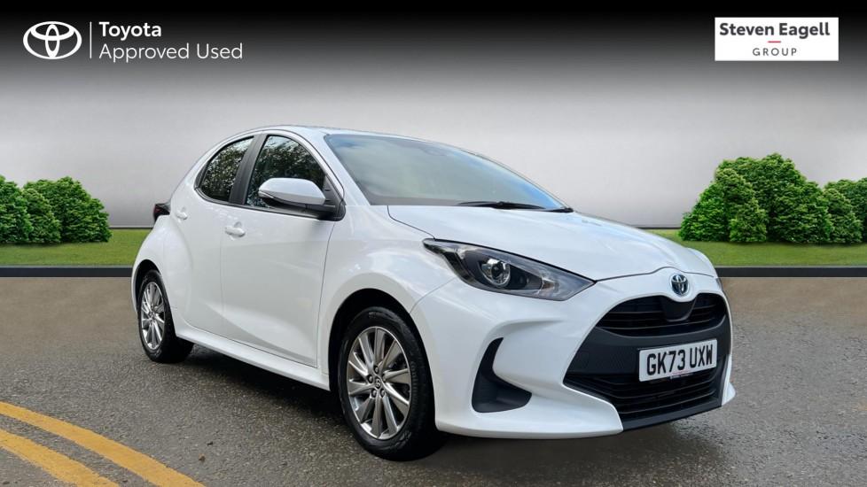 Main listing image - Toyota Yaris