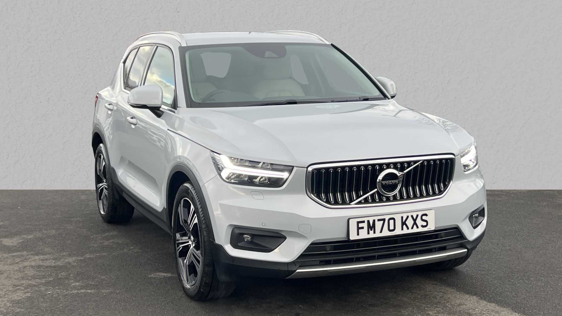 Main listing image - Volvo XC40