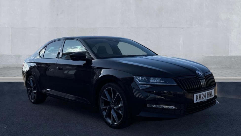 Main listing image - Skoda Superb