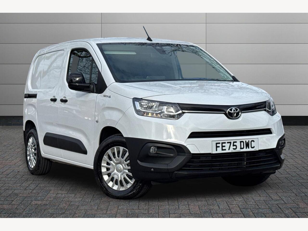 Main listing image - Toyota Proace City