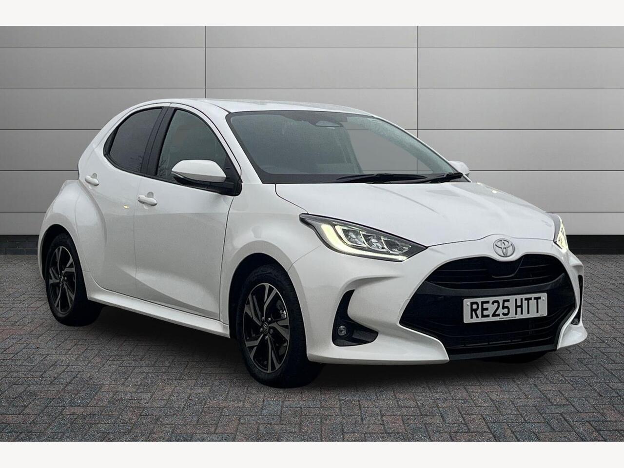 Main listing image - Toyota Yaris