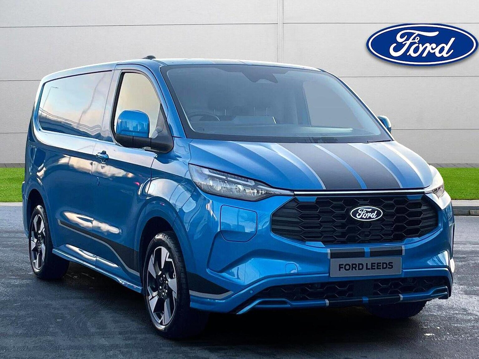 Main listing image - Ford Transit Custom