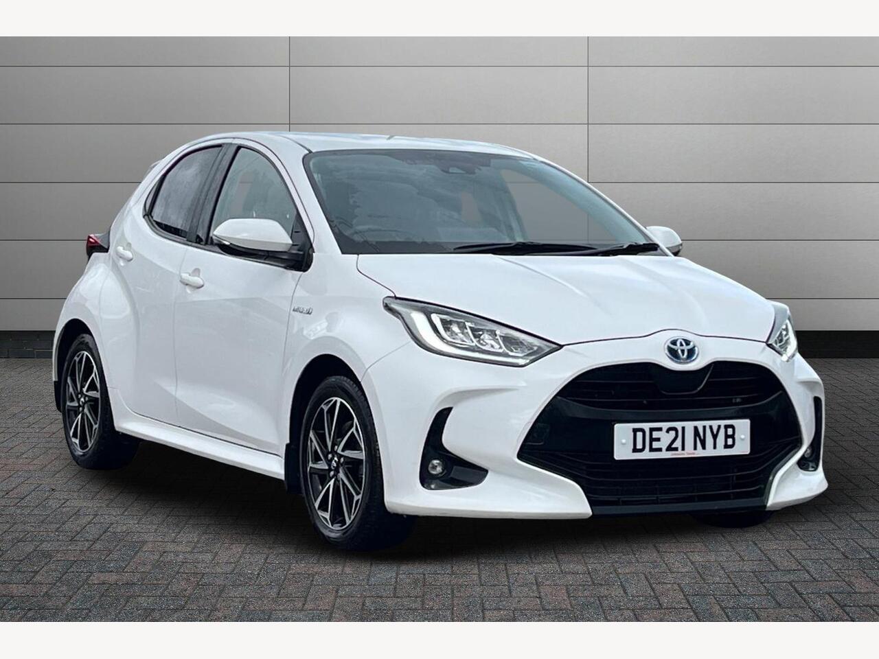 Main listing image - Toyota Yaris
