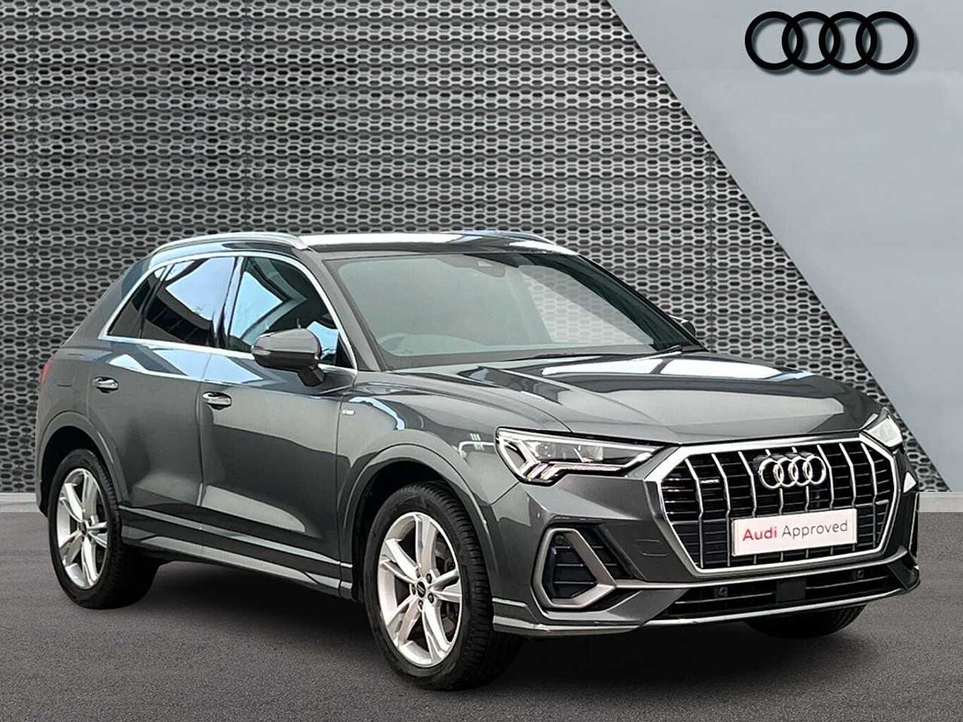 Main listing image - Audi Q3