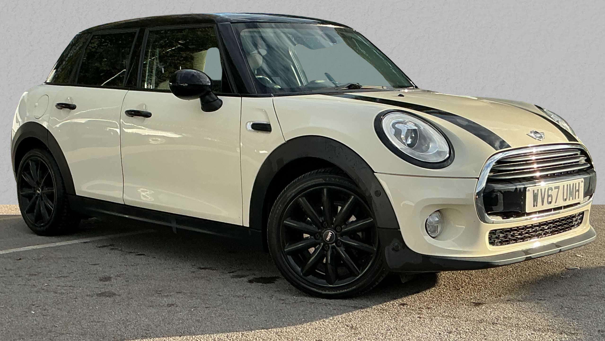 Main listing image - MINI Hatchback 5dr