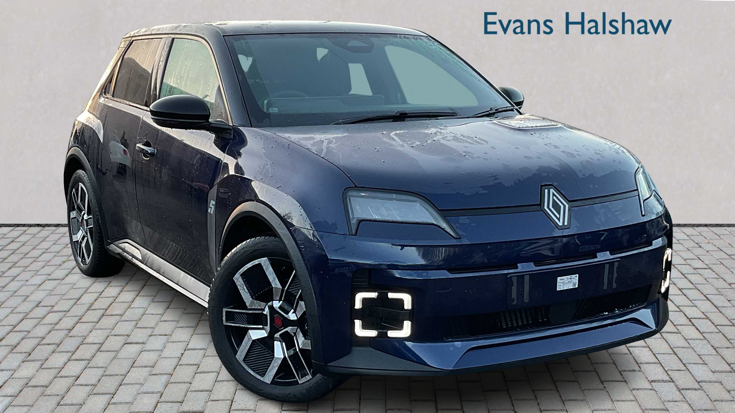 Main listing image - Renault 5