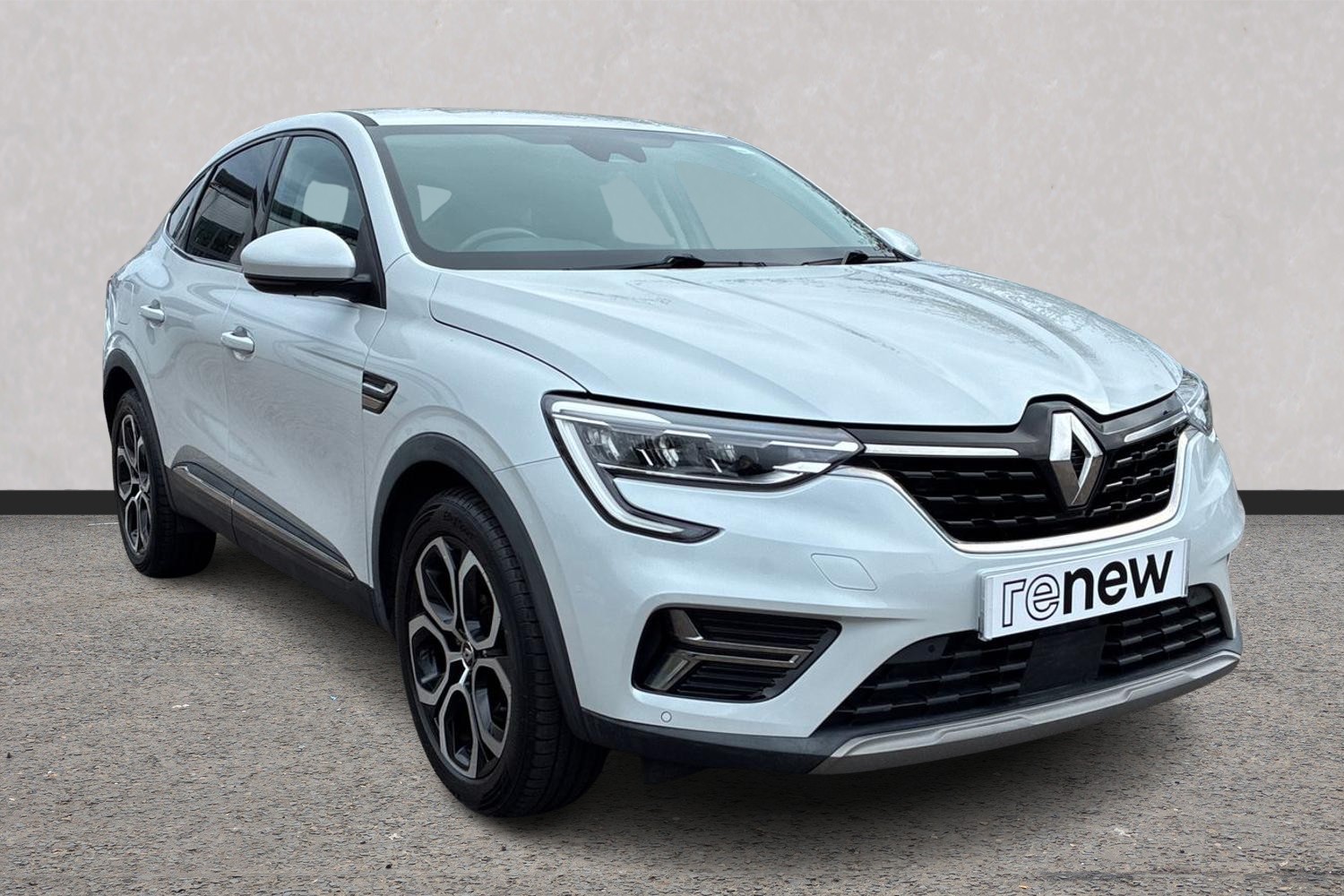 Main listing image - Renault Arkana