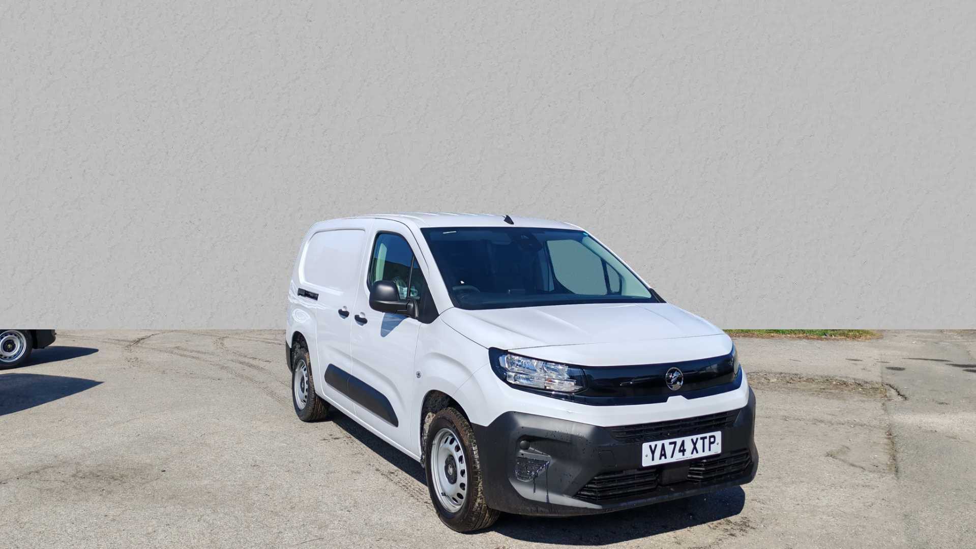 Main listing image - Vauxhall Combo Cargo