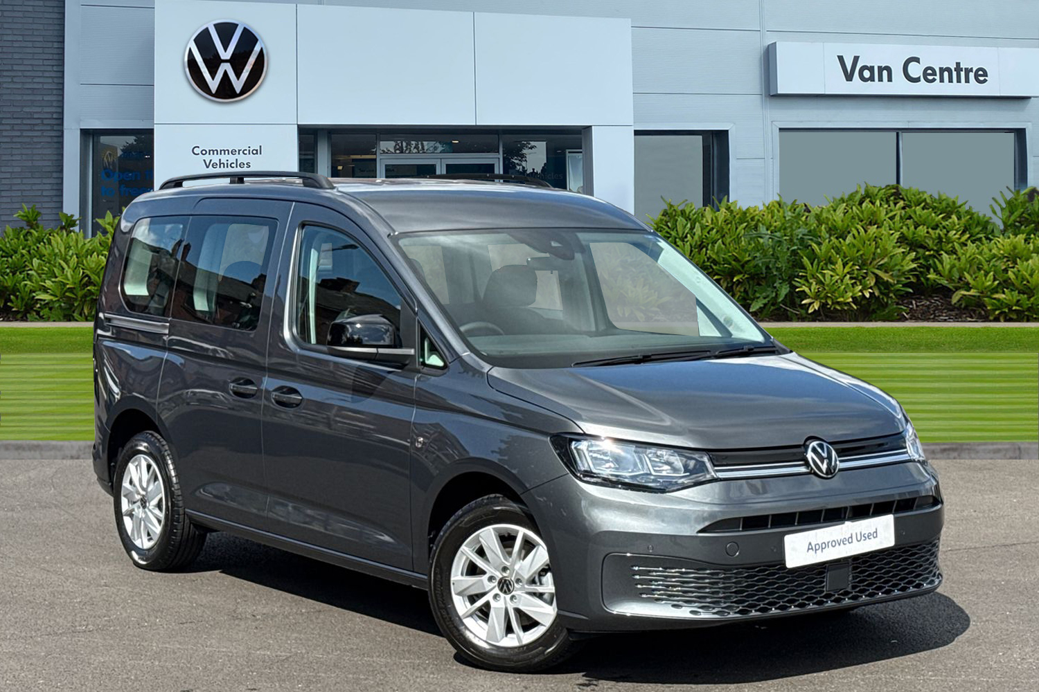 Main listing image - Volkswagen Caddy Life