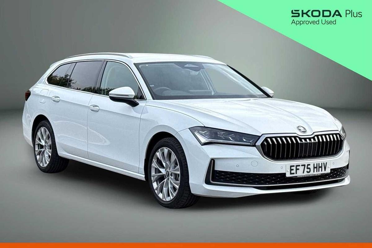 Main listing image - Skoda Superb