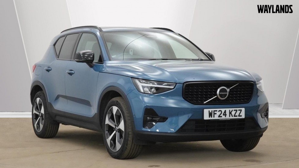 Main listing image - Volvo XC40