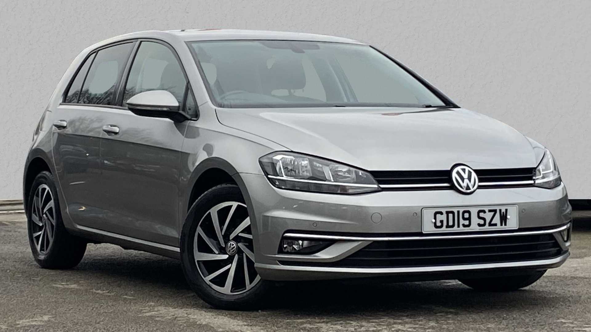 Main listing image - Volkswagen Golf