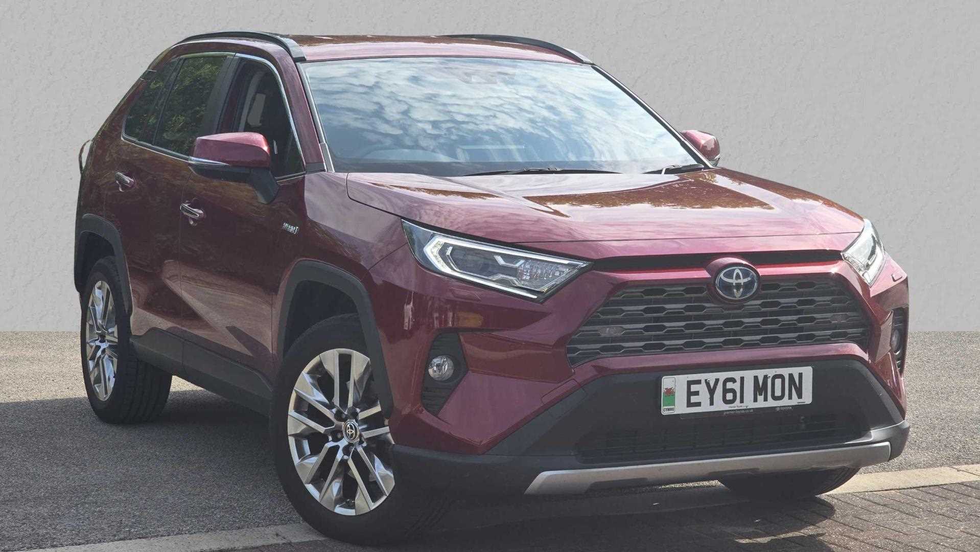 Main listing image - Toyota RAV4