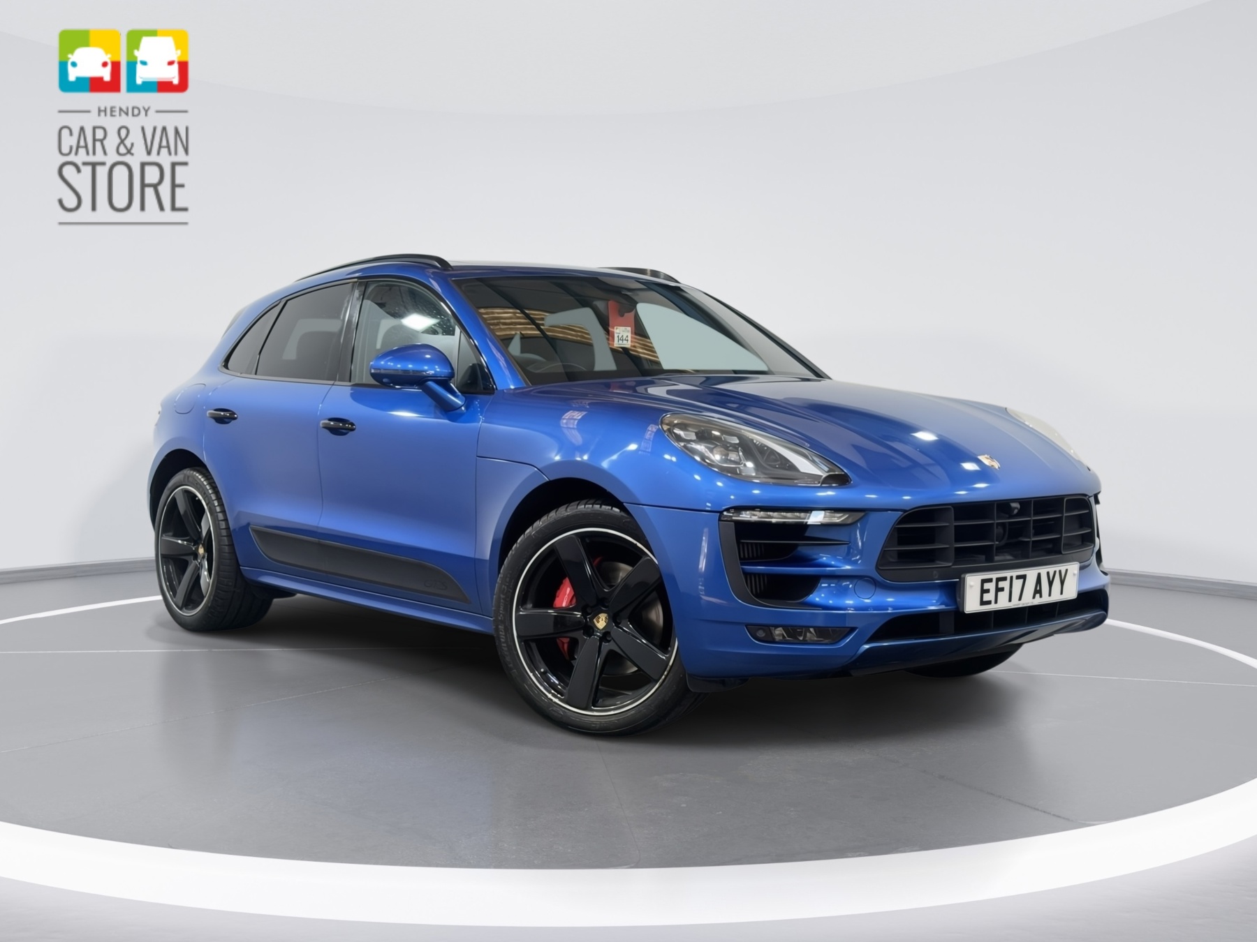 Main listing image - Porsche Macan