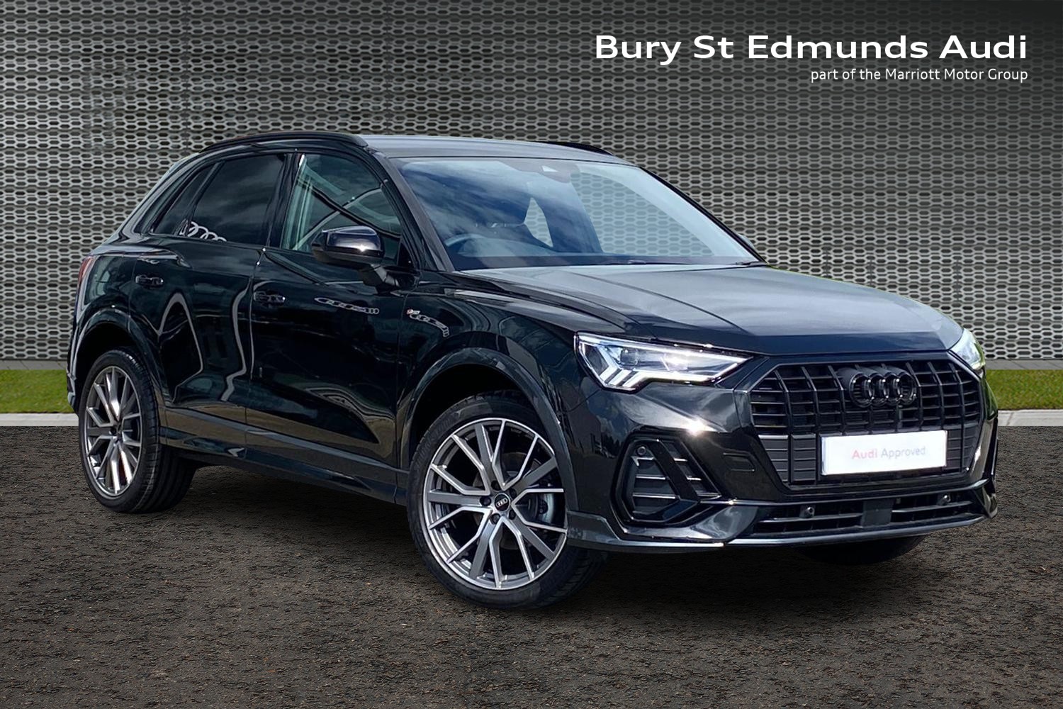 Main listing image - Audi Q3