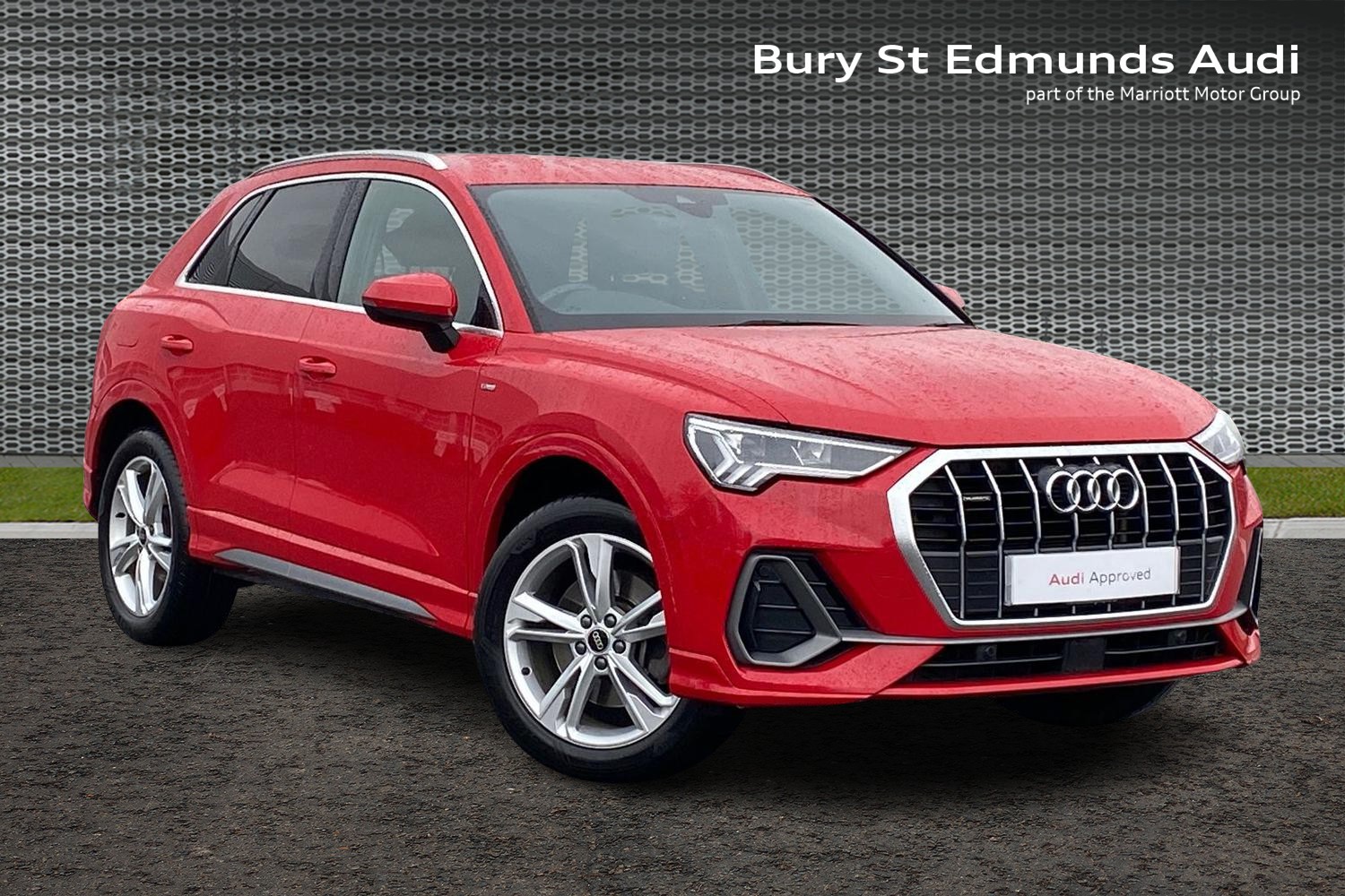 Main listing image - Audi Q3