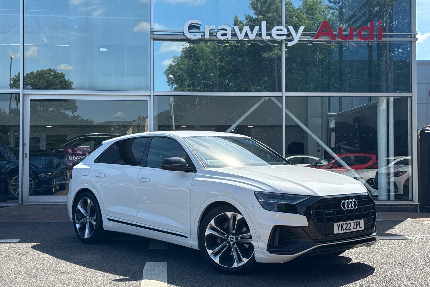Main listing image - Audi Q8