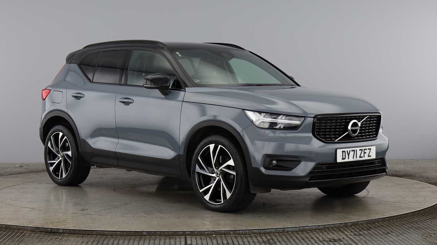 Main listing image - Volvo XC40
