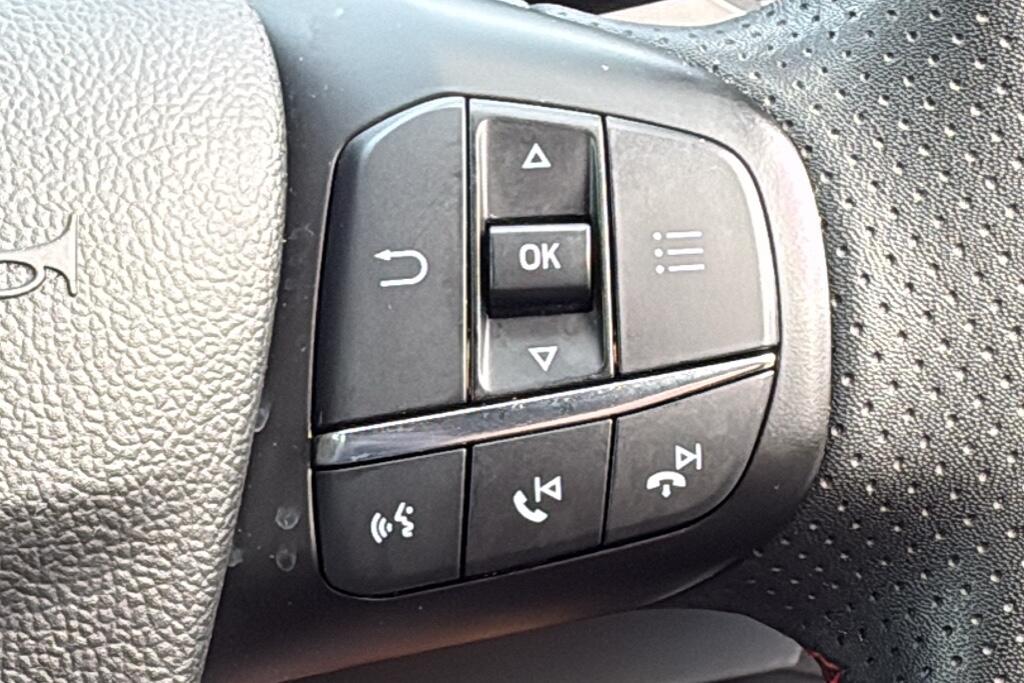 Main listing image - Ford Focus