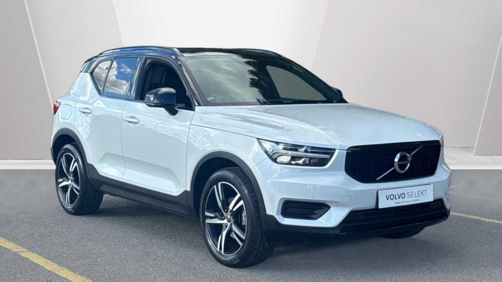 Main listing image - Volvo XC40