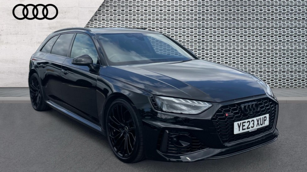 Main listing image - Audi RS4