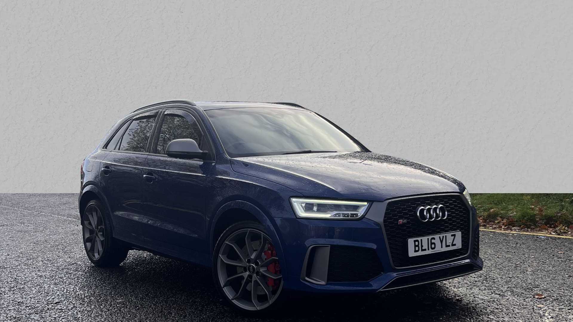 Main listing image - Audi RS Q3