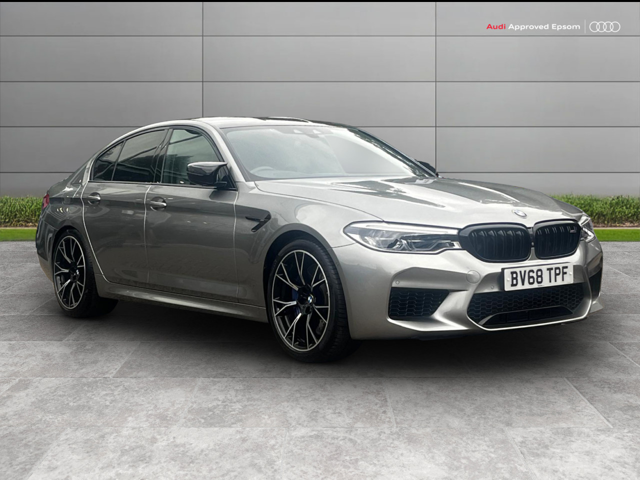 Main listing image - BMW M5