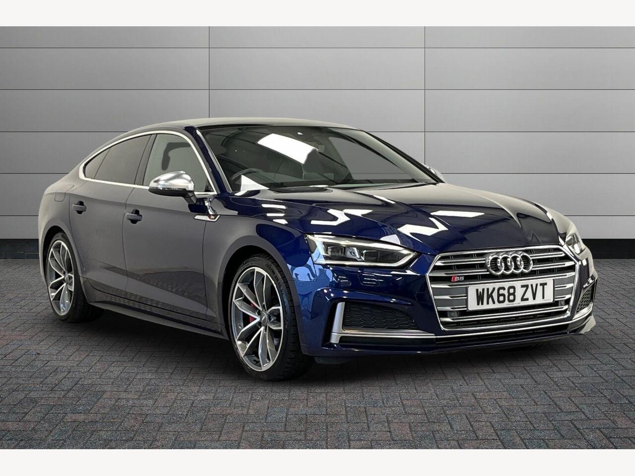 Main listing image - Audi S5