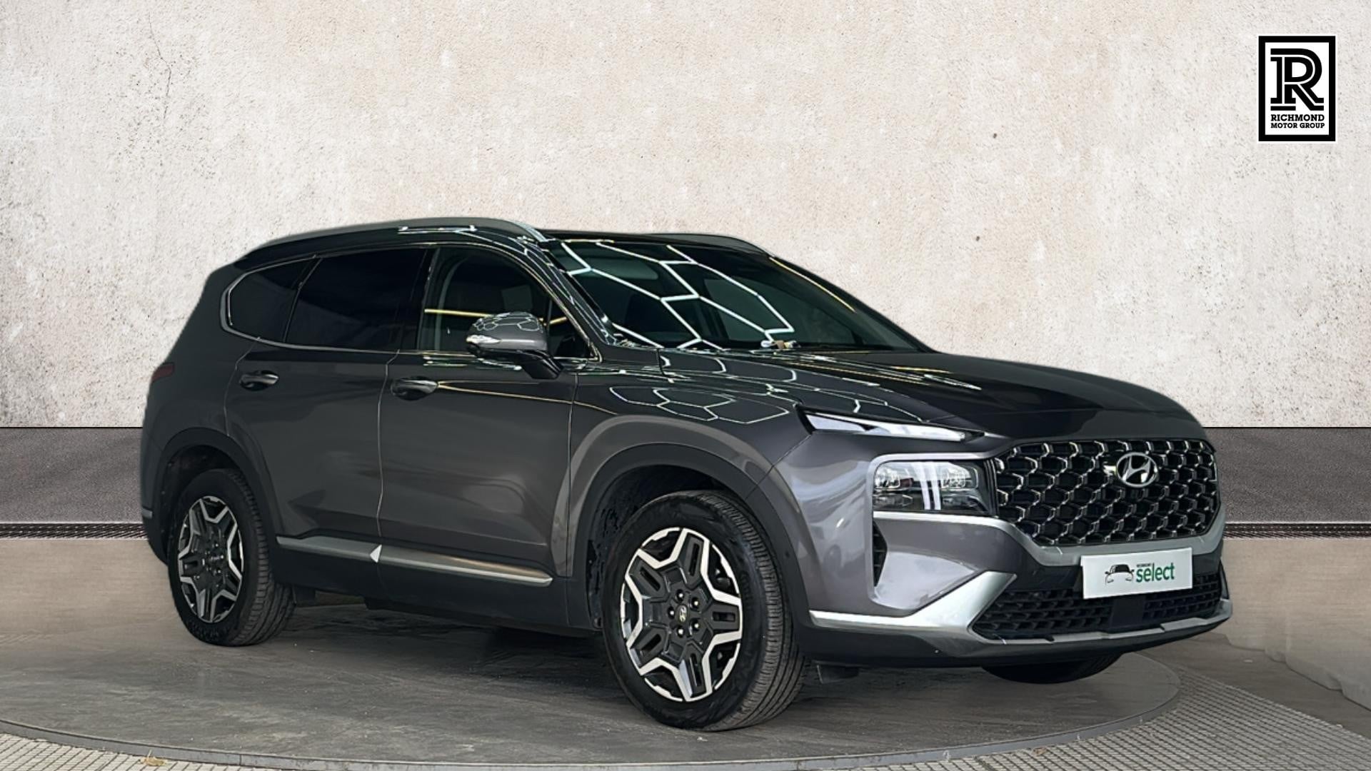 Main listing image - Hyundai Santa Fe